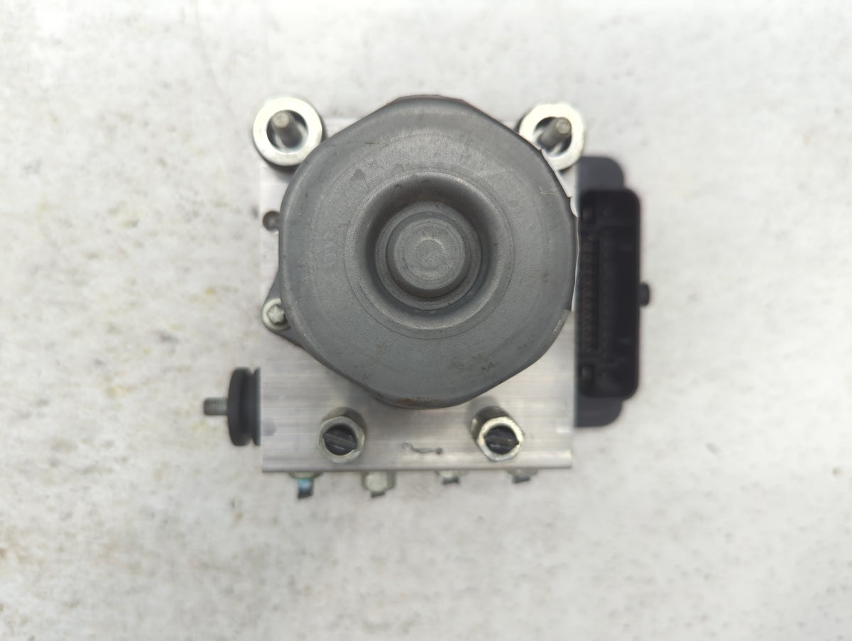 2015-2016 Nissan Rogue Anti-Lock Brake ABS Pump Module Actuator OEM P/N:47660 5HA0A Fits Fits 2015 2016 OEM Used Auto Parts 
