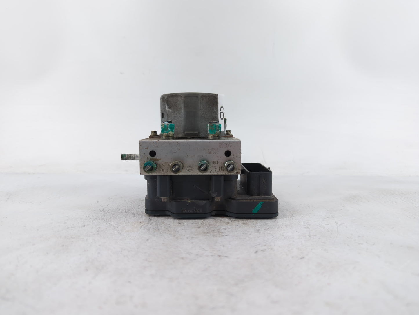 2015-2016 Nissan Rogue ABS Pump Control Module Replacement P/N:47660-5HA0A Fits Fits 2015 2016 OEM Used Auto Parts - Oemused