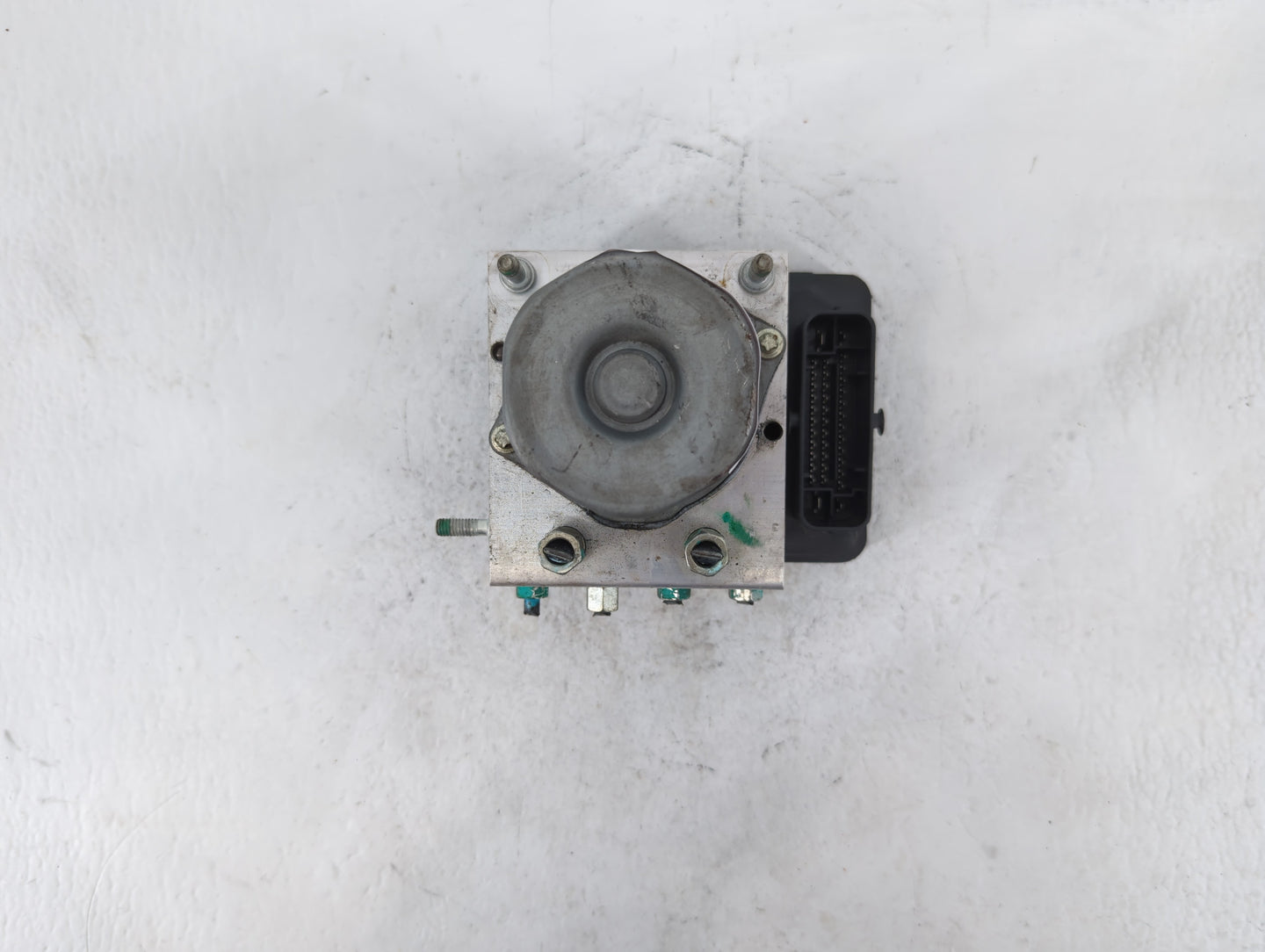 2015-2016 Nissan Rogue ABS Pump Control Module Replacement P/N:47660-5HA0A Fits Fits 2015 2016 OEM Used Auto Parts - Oemused