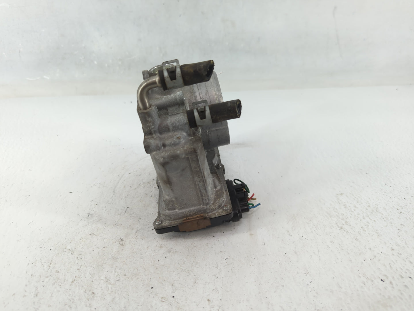 2014-2020 Nissan Rogue Throttle Body P/N:3TA60-01 A Fits Fits 2013 2014 2015 2016 2017 2018 2019 2020 OEM Used Auto Parts - 