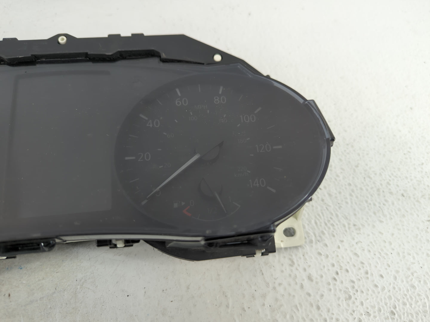 2016 Nissan Rogue Instrument Cluster Speedometer Gauges P/N:5HA8A/7KD4 248106FJ0A Fits OEM Used Auto Parts - Oemusedautopart