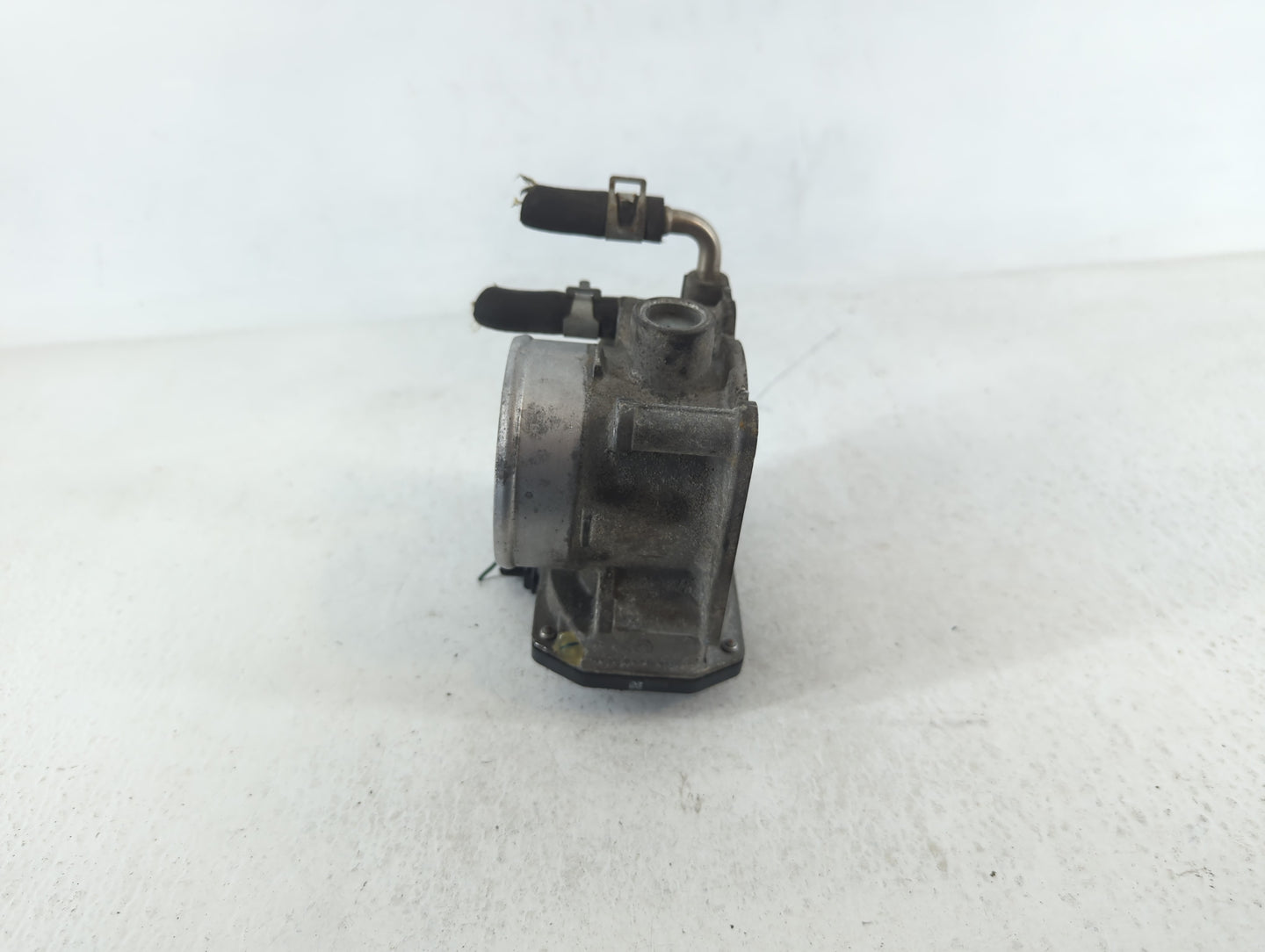 2014-2020 Nissan Rogue Throttle Body P/N:5F27 3TA60-01 A Fits Fits 2013 2014 2015 2016 2017 2018 2019 2020 OEM Used Auto Par