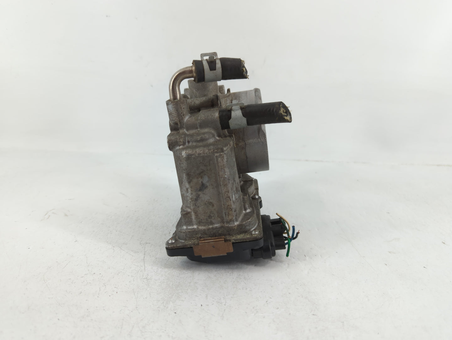2014-2020 Nissan Rogue Throttle Body P/N:3TA60-01 A Fits Fits 2013 2014 2015 2016 2017 2018 2019 2020 OEM Used Auto Parts - 