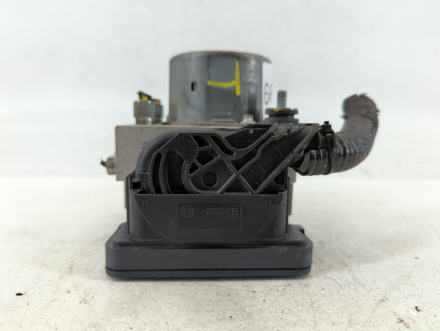 2016 Nissan Rogue ABS Pump Control Module Replacement P/N:47660 9TB0C Fits OEM Used Auto Parts - Oemusedautoparts1.com