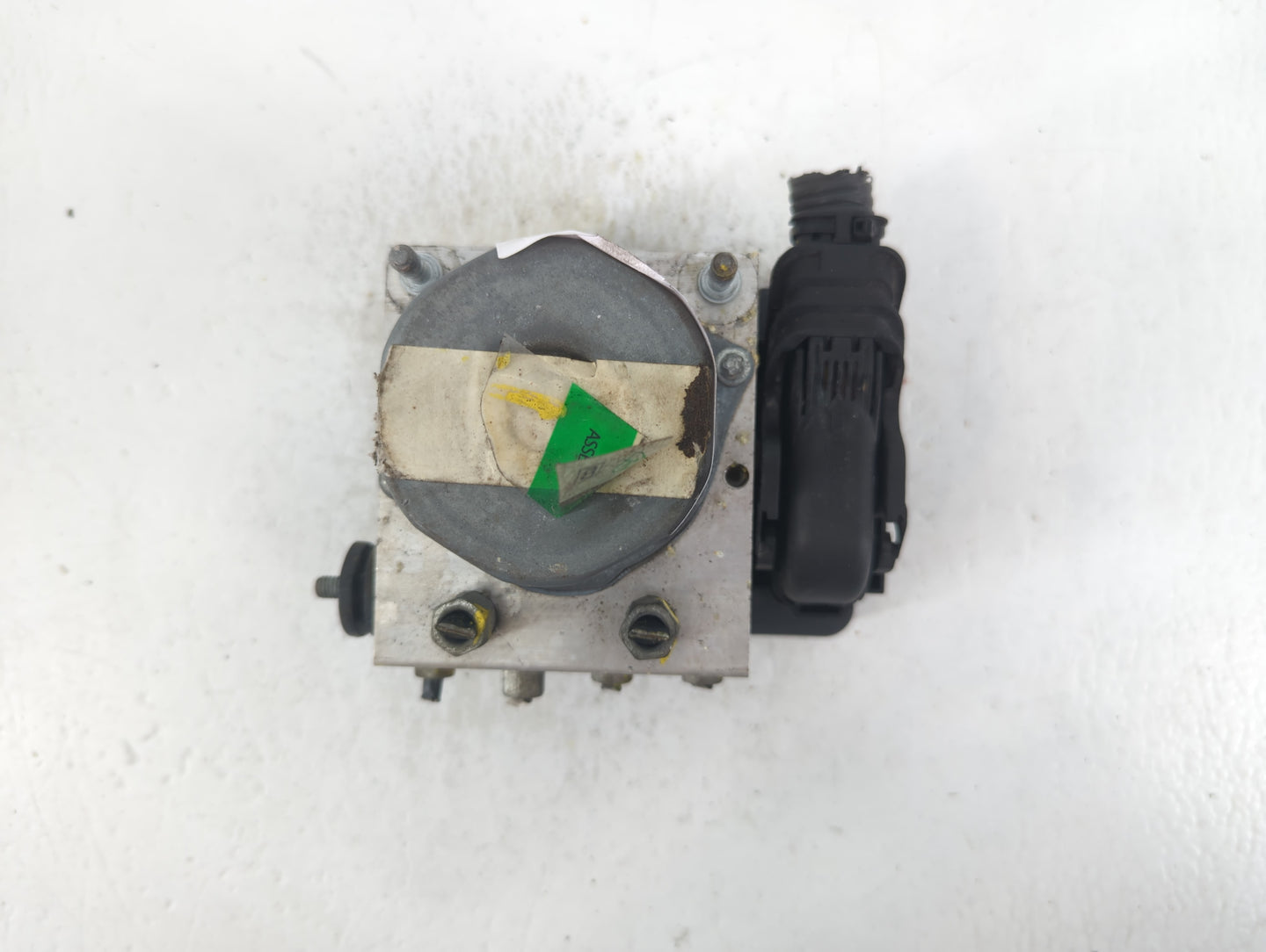 2016 Nissan Rogue ABS Pump Control Module Replacement P/N:47660 9TB0C Fits OEM Used Auto Parts - Oemusedautoparts1.com
