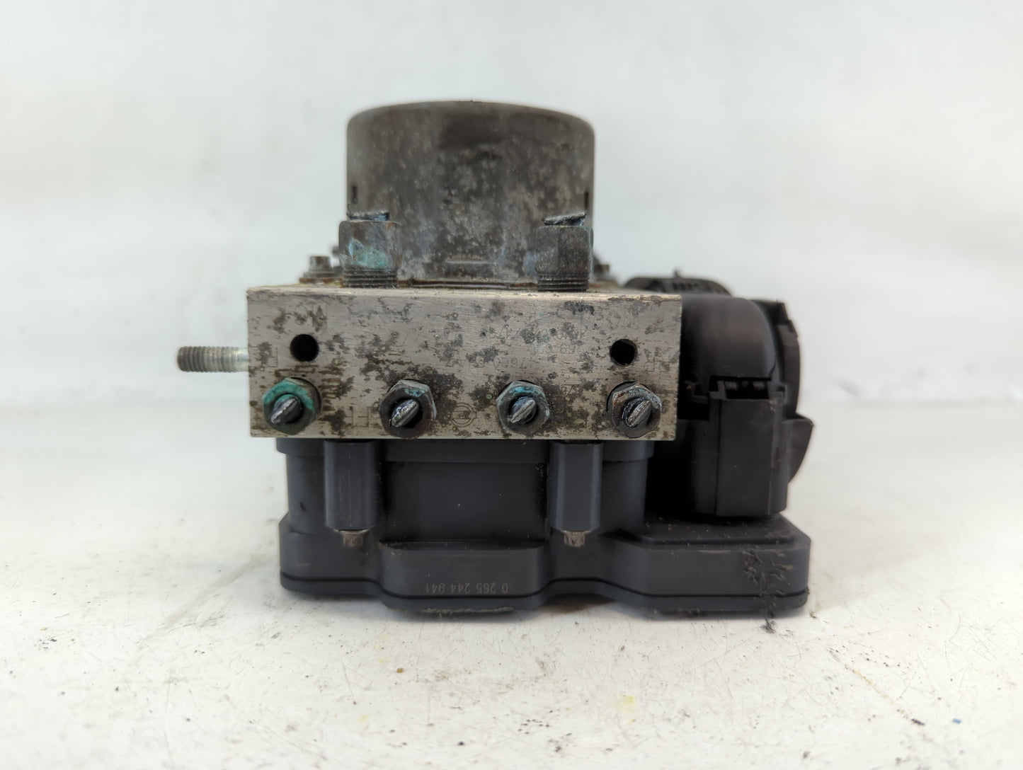 2015-2016 Nissan Rogue ABS Pump Control Module Replacement P/N:47600 5HA1A Fits Fits 2015 2016 OEM Used Auto Parts - Oemused