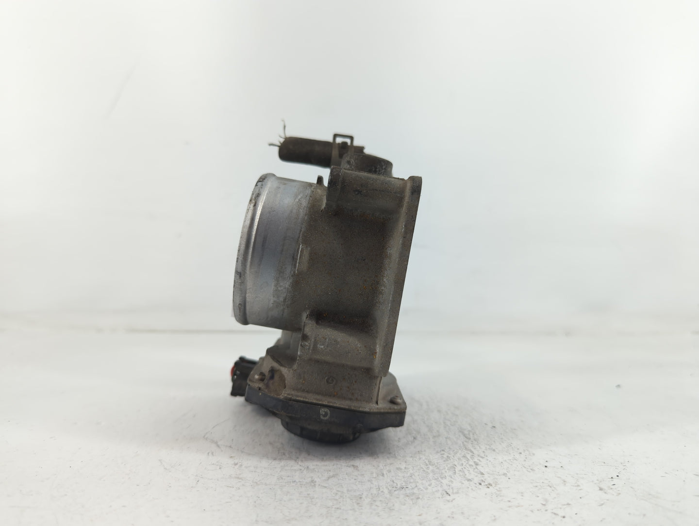 2014-2020 Nissan Rogue Throttle Body P/N:02488 5H13, 3TA60-01 A Fits Fits 2013 2014 2015 2016 2017 2018 2019 2020 OEM Used A