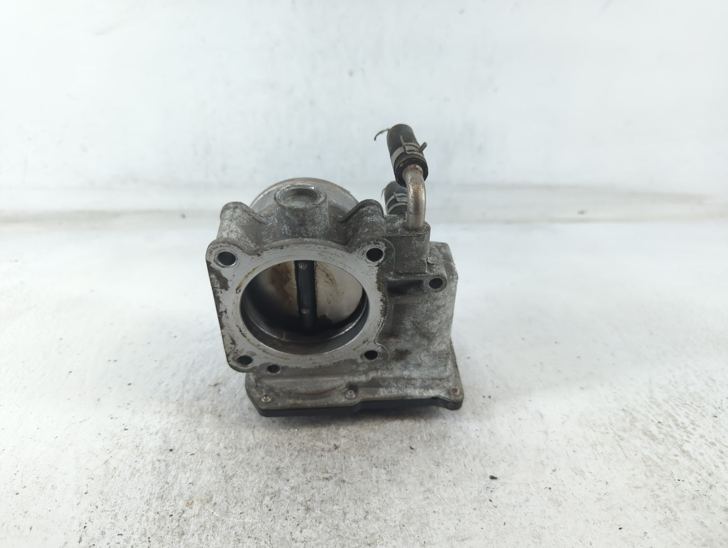 2014-2020 Nissan Rogue Throttle Body P/N:5I24 02211 3TA60-01 A Fits Fits 2013 2014 2015 2016 2017 2018 2019 2020 OEM Used Au