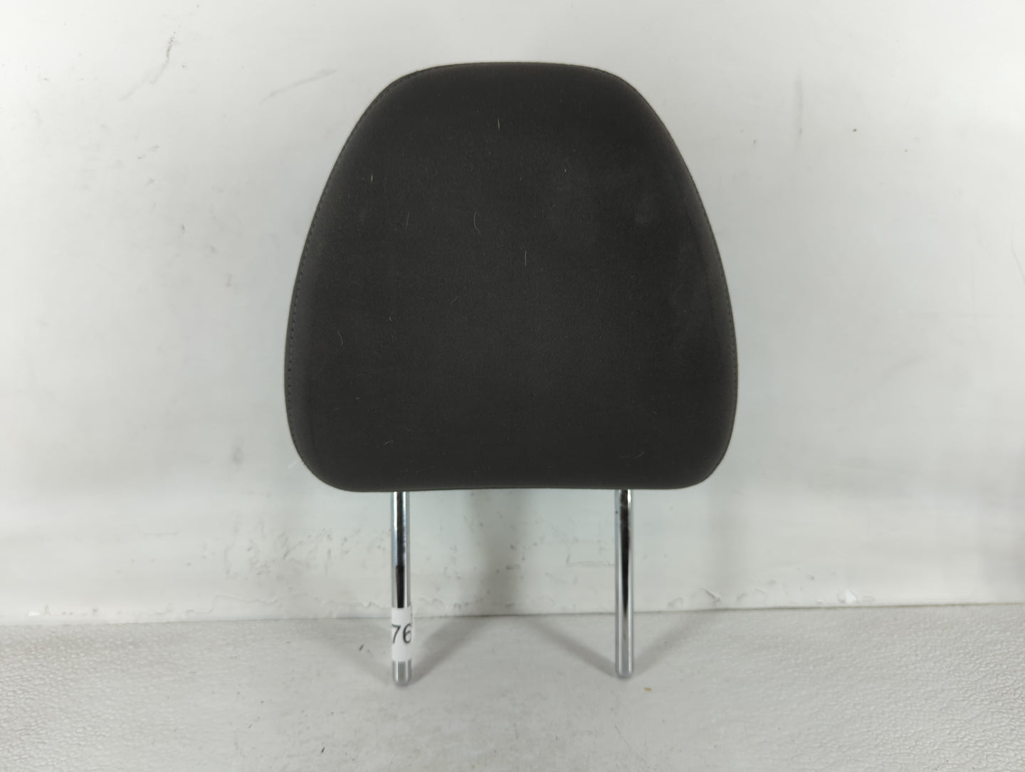 2016 Nissan Rogue Headrest Head Rest Front Driver Passenger Seat Black - Oemusedautoparts1.com