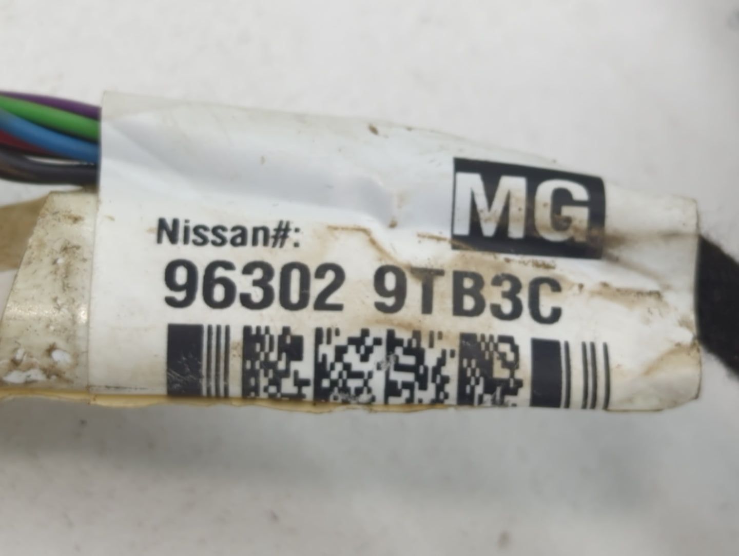 2016 Nissan Rogue Driver Side View Mirror - Left Door Mirror OEM Used - Oemusedautoparts1.com