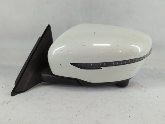 2016 Nissan Rogue Driver Side View Mirror - Left Door Mirror OEM Used - Oemusedautoparts1.com