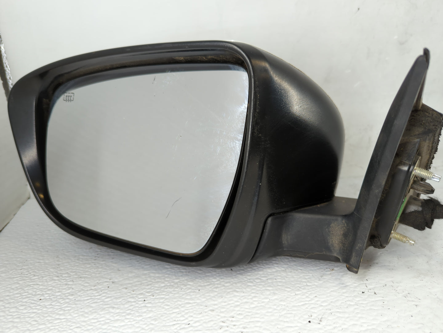 2016 Nissan Rogue Driver Side View Mirror - Left Door Mirror OEM Used - Oemusedautoparts1.com