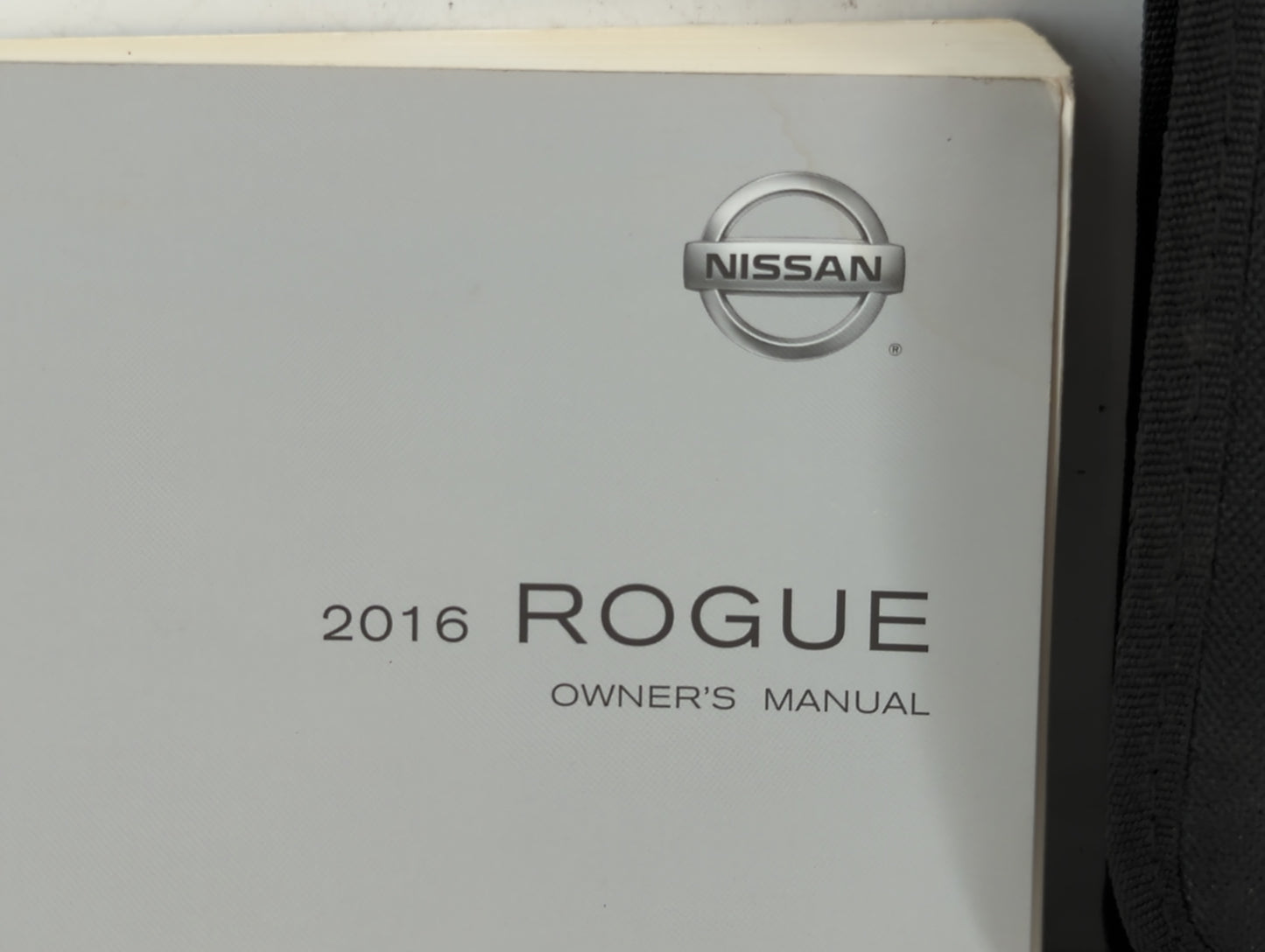 2016 Nissan Rogue Owners Manual Book Guide P/N:T00UM-JM03D OEM Used Auto Parts - Oemusedautoparts1.com
