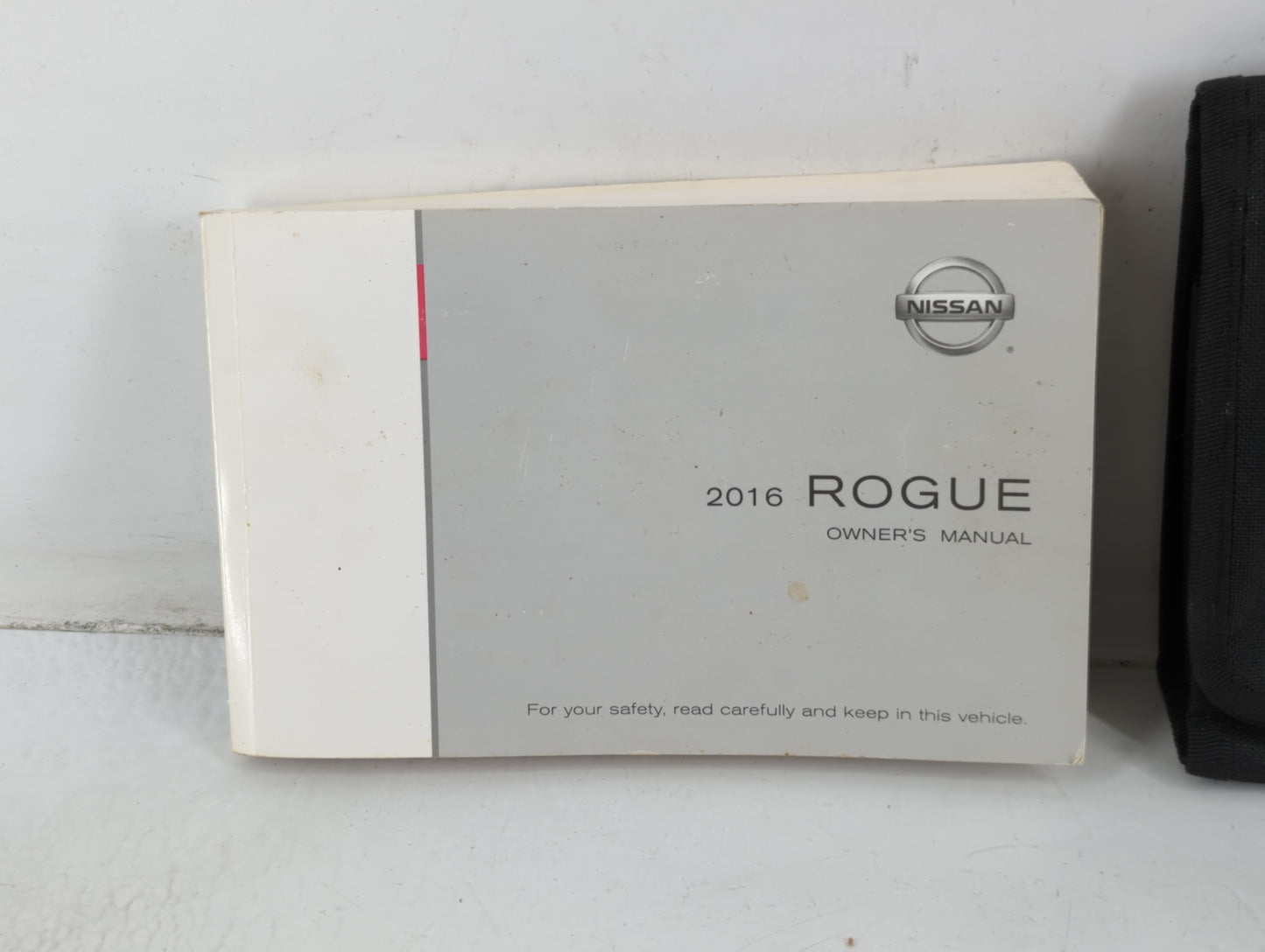 2016 Nissan Rogue Owners Manual Book Guide P/N:OM16EA 0T32U1 OEM Used Auto Parts - Oemusedautoparts1.com