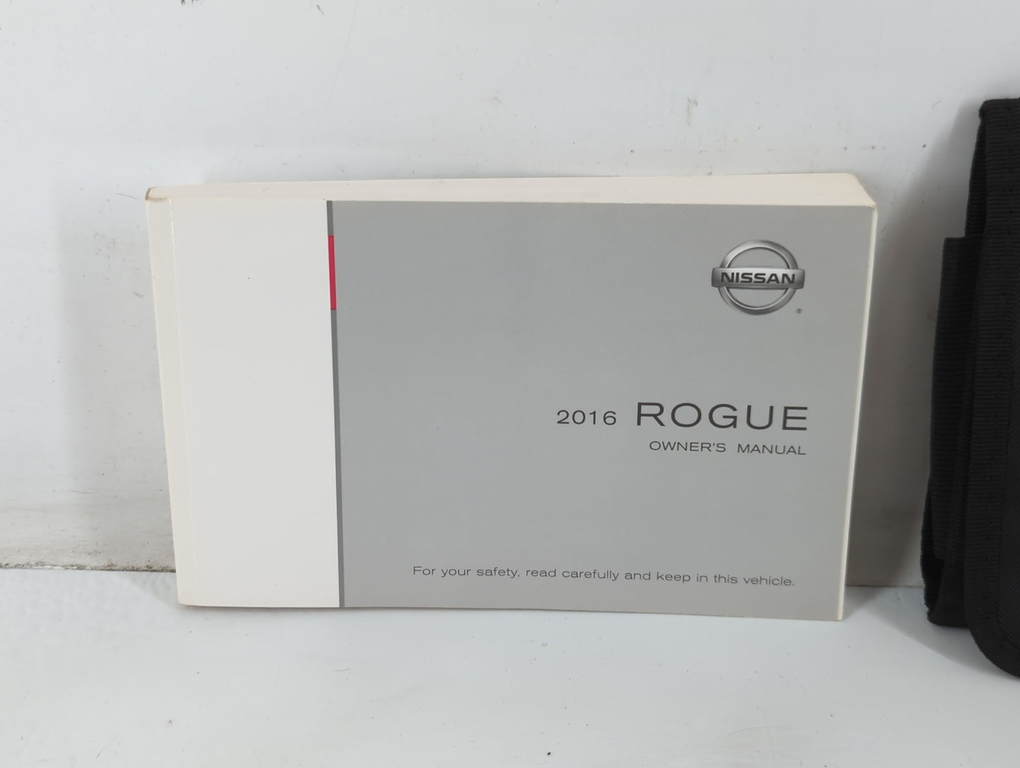 2016 Nissan Rogue Owners Manual Book Guide P/N:OM16EA 0T32U0 OEM Used Auto Parts - Oemusedautoparts1.com
