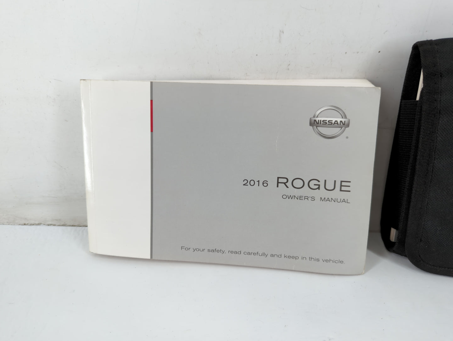 2016 Nissan Rogue Owners Manual Book Guide P/N:OM16EA 0T32U0 OEM Used Auto Parts - Oemusedautoparts1.com