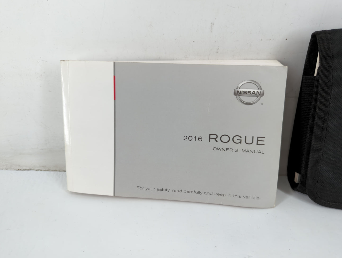 2016 Nissan Rogue Owners Manual Book Guide P/N:OM16EA 0T32U0 OEM Used Auto Parts - Oemusedautoparts1.com
