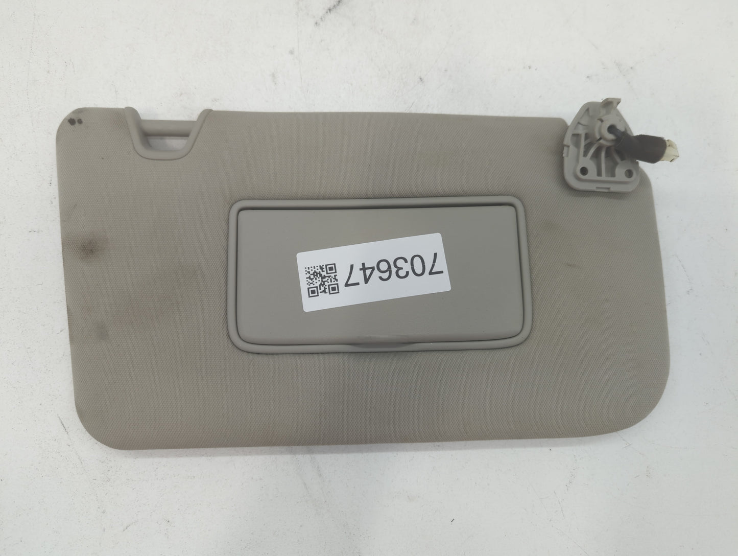 2014-2017 Nissan Rogue Sun Visor Shade Replacement Passenger Right Mirror Fits Fits 2014 2015 2016 2017 OEM Used Auto Parts 