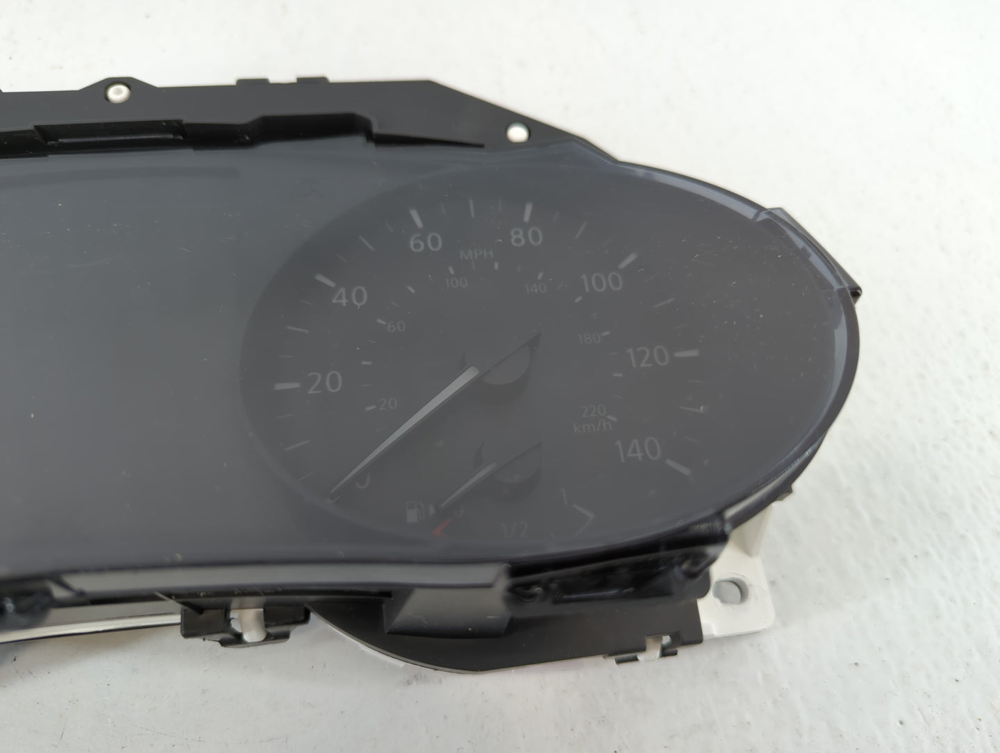 2016 Nissan Rogue Instrument Cluster Speedometer Gauges P/N:248106FJ0A 5HA8A/ZXNK Fits OEM Used Auto Parts - Oemusedautopart