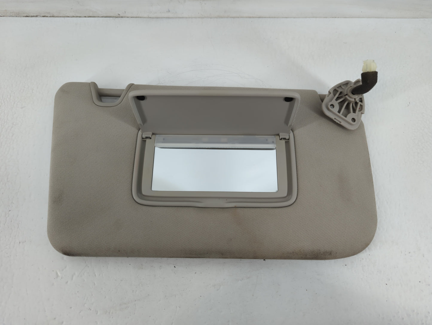 2014-2017 Nissan Rogue Sun Visor Shade Replacement Passenger Right Mirror Fits Fits 2014 2015 2016 2017 OEM Used Auto Parts 
