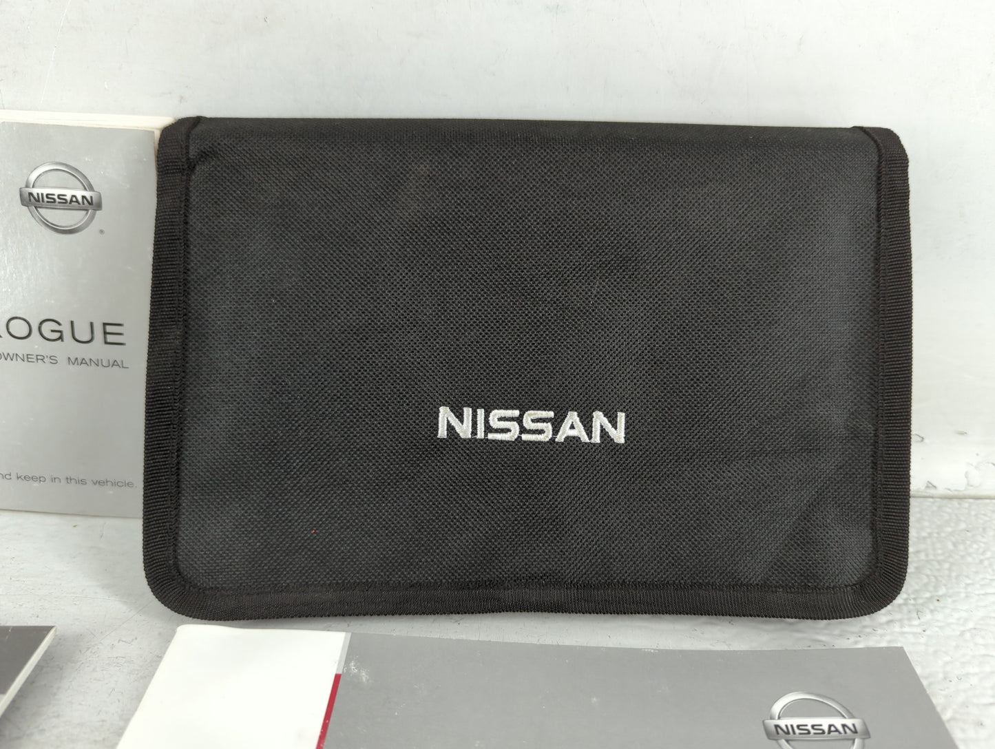 2016 Nissan Rogue Owners Manual Book Guide OEM Used Auto Parts - Oemusedautoparts1.com