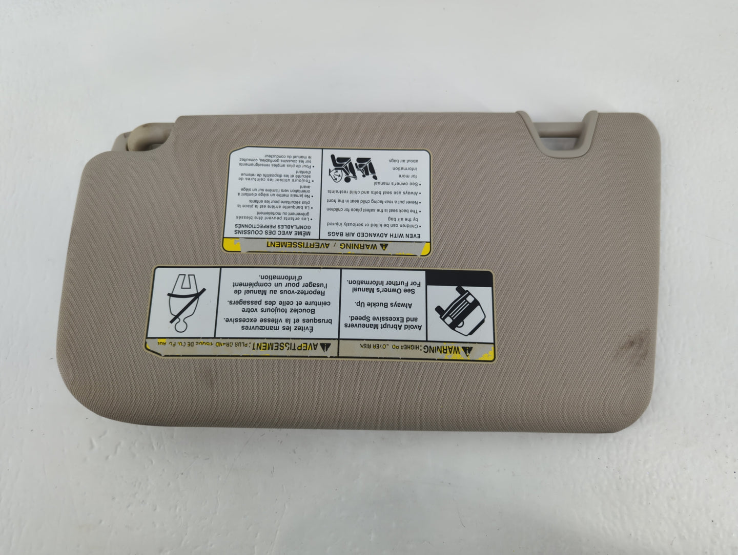 2014-2017 Nissan Rogue Sun Visor Shade Replacement Passenger Right Mirror Fits Fits 2014 2015 2016 2017 OEM Used Auto Parts 