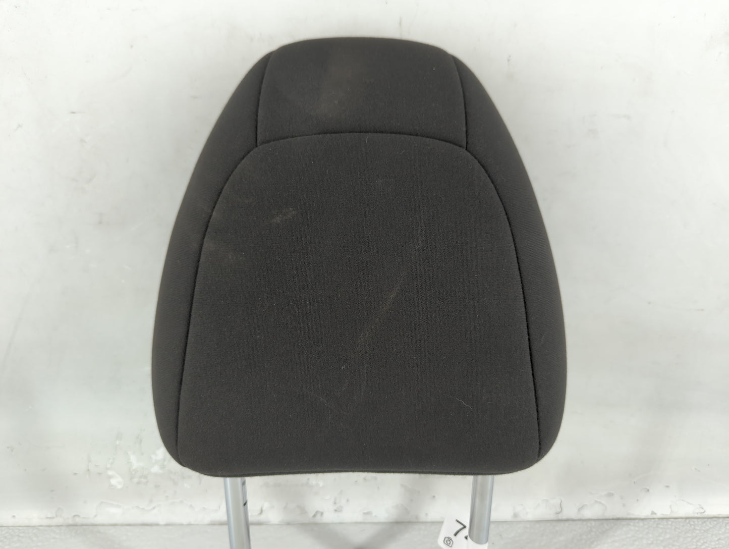 2016 Nissan Rogue Headrest Head Rest Front Driver Passenger Seat Fits OEM Used Auto Parts - Oemusedautoparts1.com