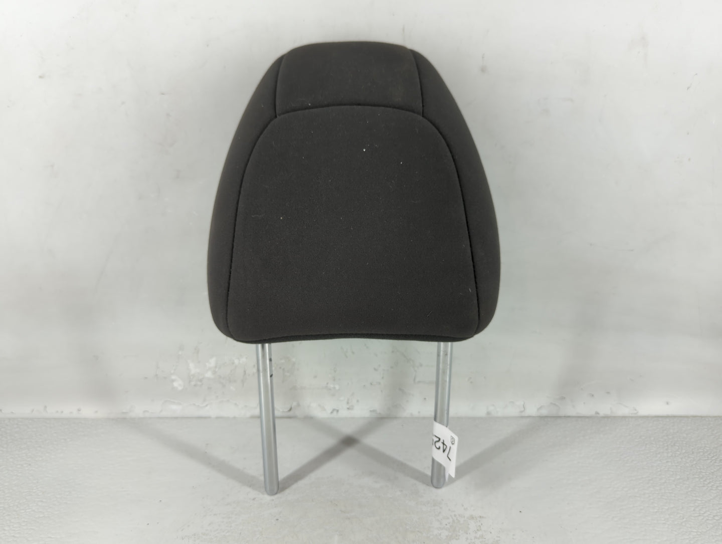 2016 Nissan Rogue Headrest Head Rest Front Driver Passenger Seat Fits OEM Used Auto Parts - Oemusedautoparts1.com