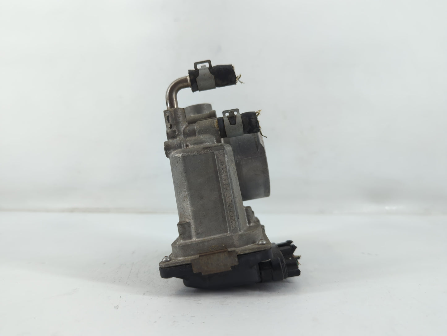2014-2020 Nissan Rogue Throttle Body P/N:3TA60-01 A Fits Fits 2013 2014 2015 2016 2017 2018 2019 2020 OEM Used Auto Parts - 