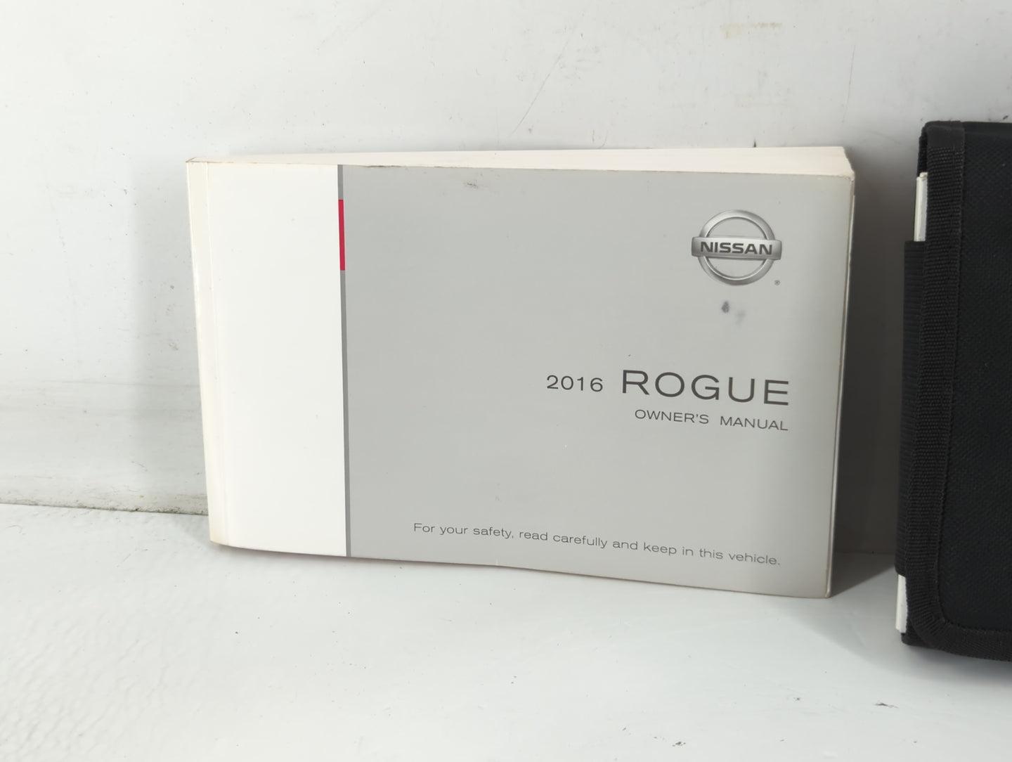 2016 Nissan Rogue Owners Manual Book Guide P/N:OM16EA 0T32U0 T00UM-JM03D OEM Used Auto Parts - Oemusedautoparts1.com