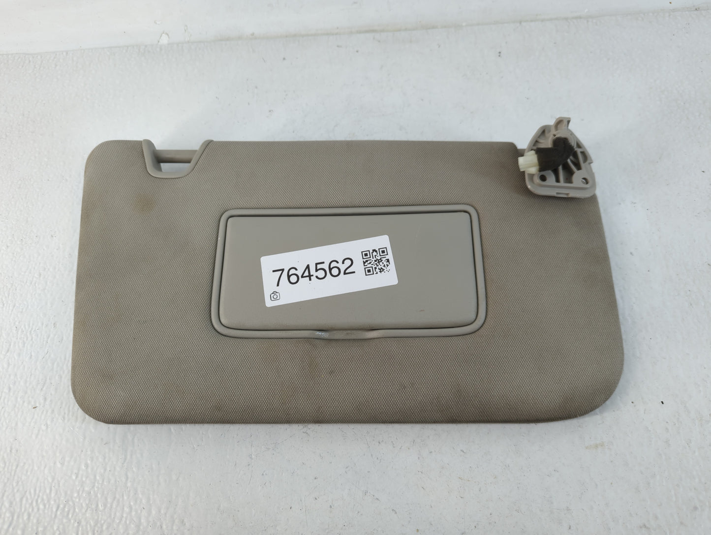2014-2017 Nissan Rogue Sun Visor Shade Replacement Passenger Right Mirror Fits Fits 2014 2015 2016 2017 OEM Used Auto Parts 