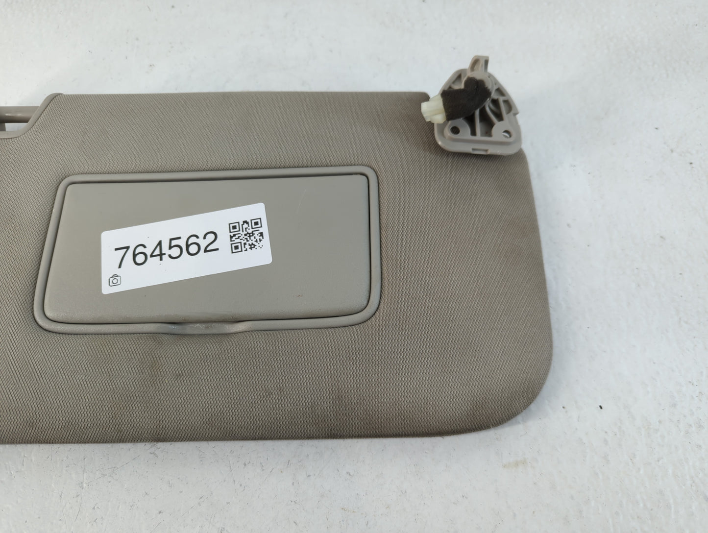 2014-2017 Nissan Rogue Sun Visor Shade Replacement Passenger Right Mirror Fits Fits 2014 2015 2016 2017 OEM Used Auto Parts 