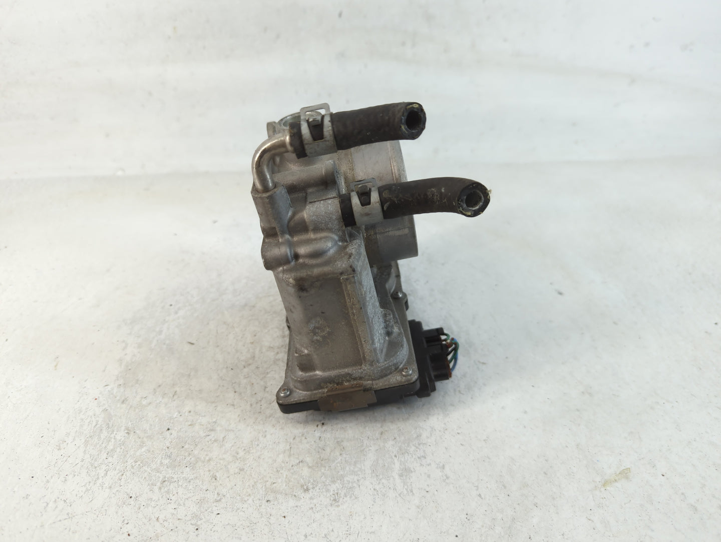 2014-2020 Nissan Rogue Throttle Body P/N:3TA60-01 A Fits Fits 2013 2014 2015 2016 2017 2018 2019 2020 OEM Used Auto Parts - 