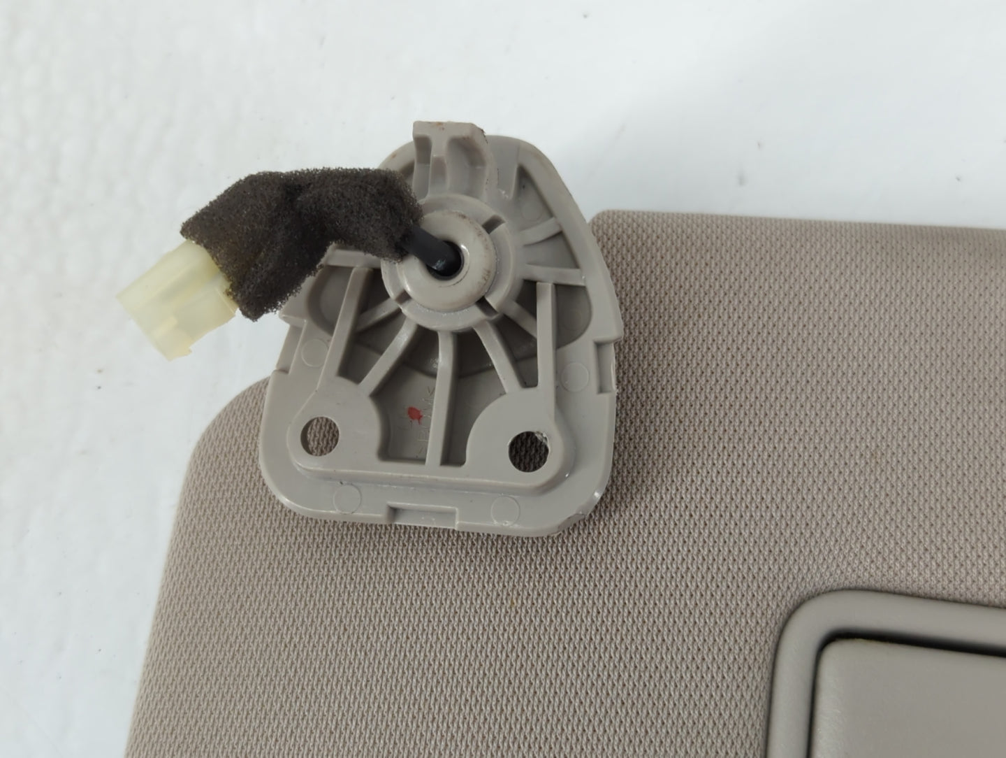 2014-2017 Nissan Rogue Sun Visor Shade Replacement Passenger Right Mirror Fits Fits 2014 2015 2016 2017 OEM Used Auto Parts 