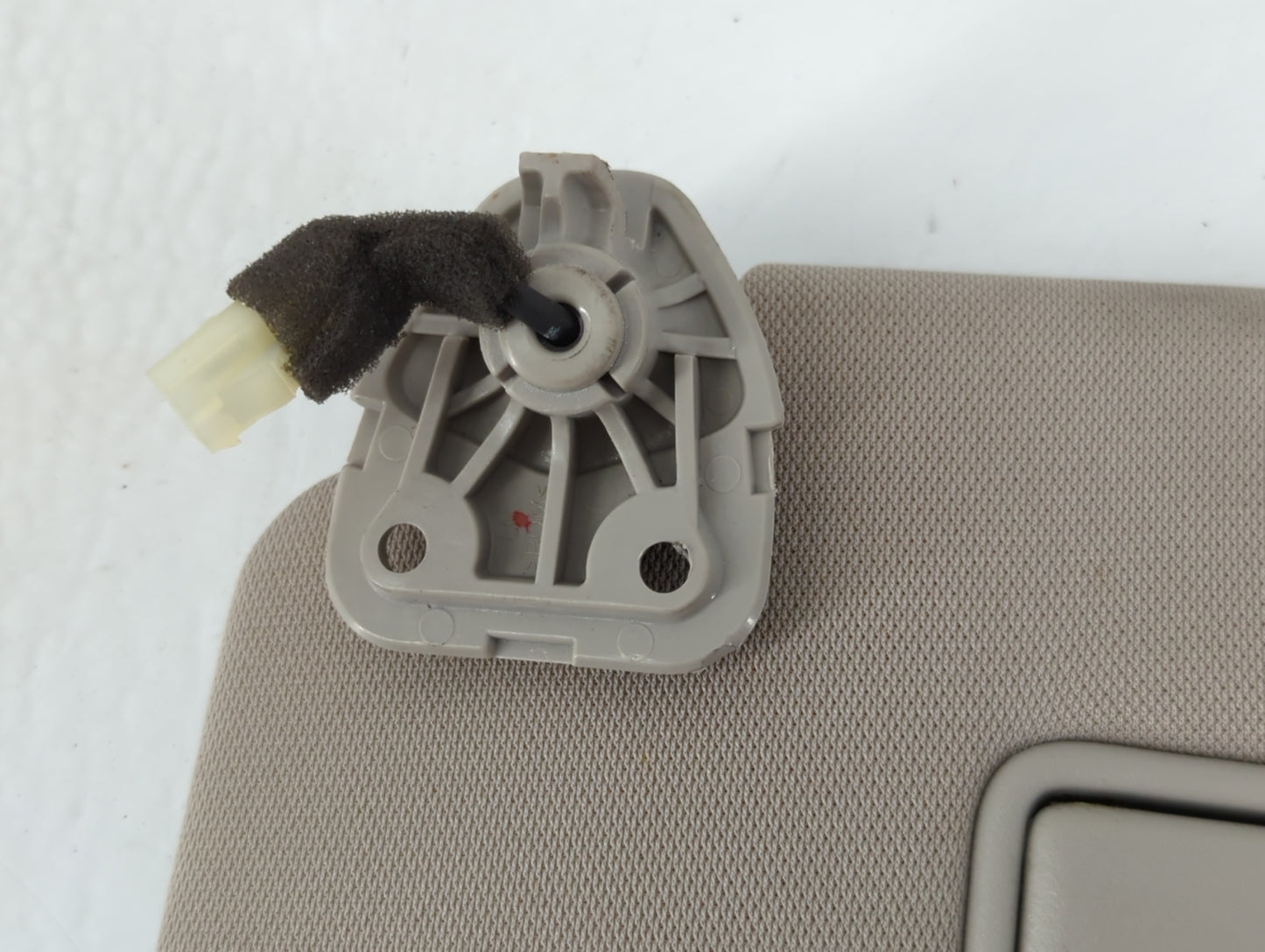 2014-2017 Nissan Rogue Sun Visor Shade Replacement Passenger Right Mirror Fits Fits 2014 2015 2016 2017 OEM Used Auto Parts 