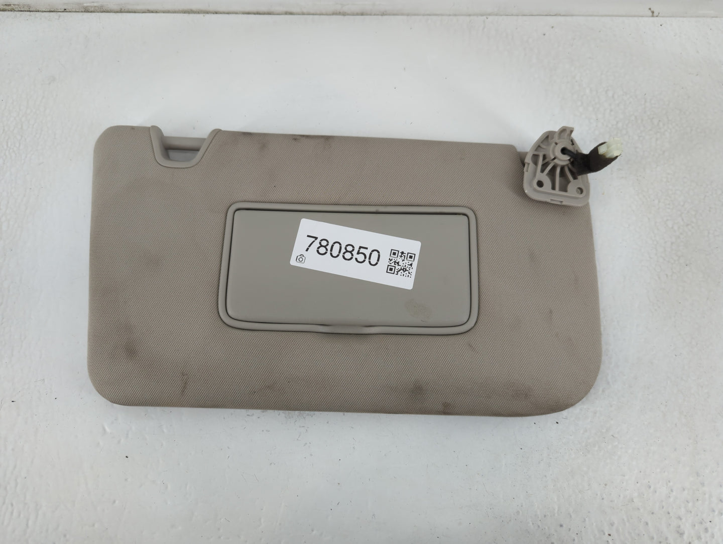 2014-2017 Nissan Rogue Sun Visor Shade Replacement Passenger Right Mirror Fits Fits 2014 2015 2016 2017 OEM Used Auto Parts 