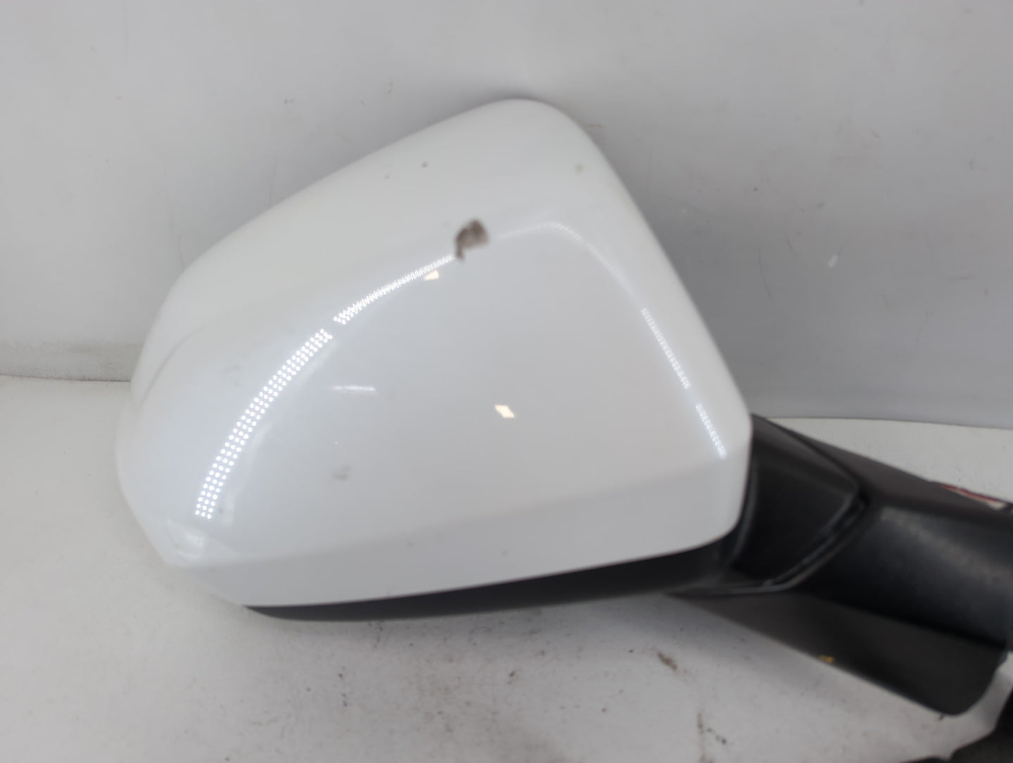2016-2020 Nissan Rogue Driver Side View Mirror - Left Door Mirror OEM Used - Oemusedautoparts1.com