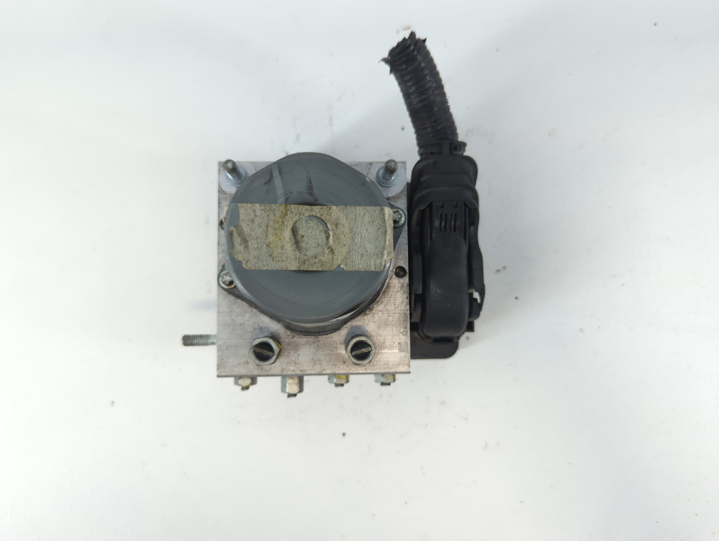 2016 Nissan Rogue ABS Pump Control Module Replacement P/N:47660 9TB0A Fits OEM Used Auto Parts - Oemusedautoparts1.com