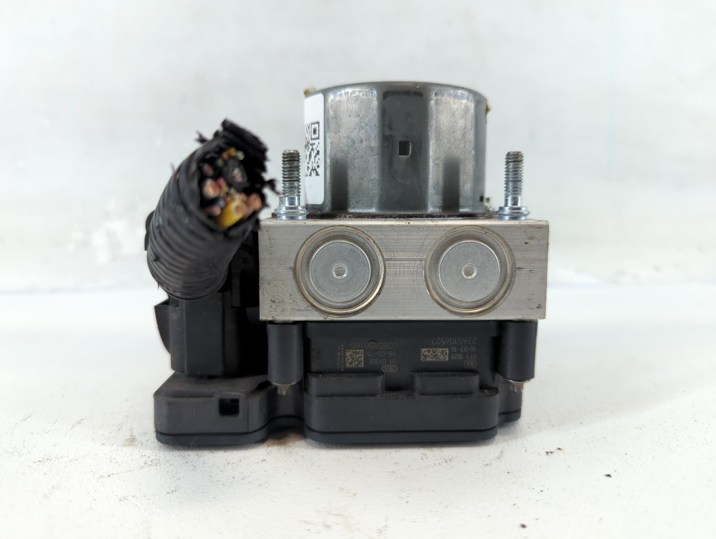 2016 Nissan Rogue ABS Pump Control Module Replacement P/N:47660 9TB0A Fits OEM Used Auto Parts - Oemusedautoparts1.com