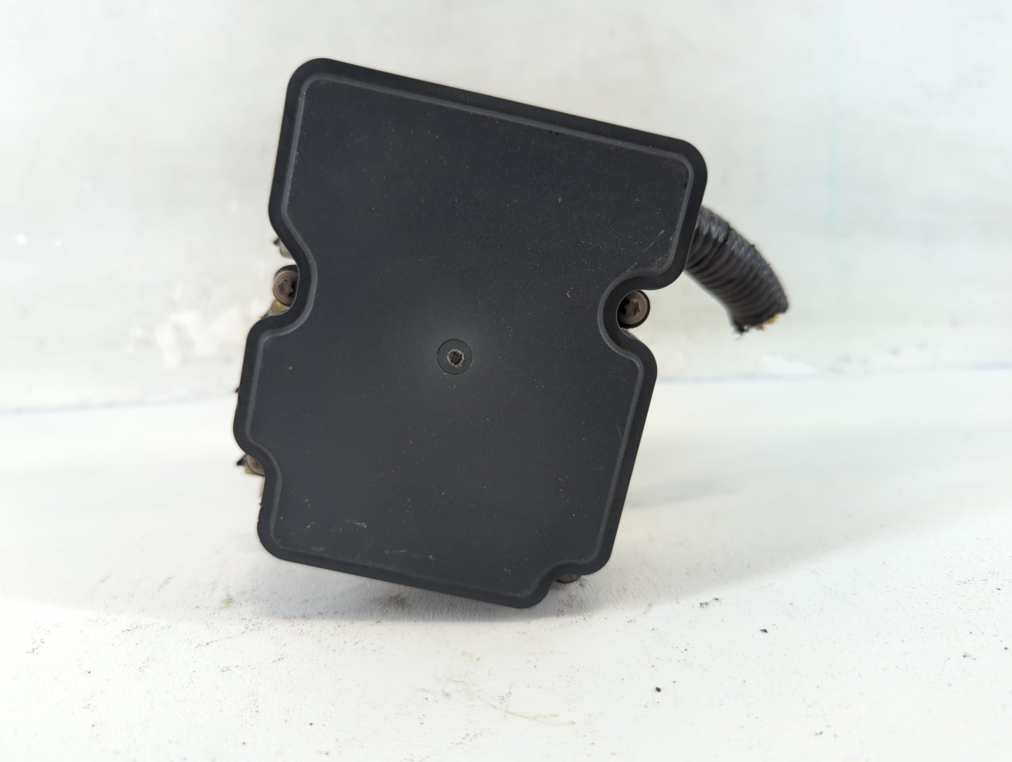2016 Nissan Rogue ABS Pump Control Module Replacement P/N:47660 9TB0A Fits OEM Used Auto Parts - Oemusedautoparts1.com