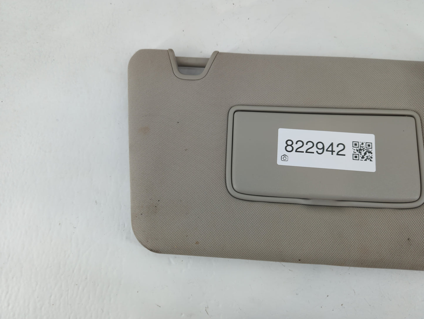 2014-2017 Nissan Rogue Sun Visor Shade Replacement Passenger Right Mirror Fits Fits 2014 2015 2016 2017 OEM Used Auto Parts 