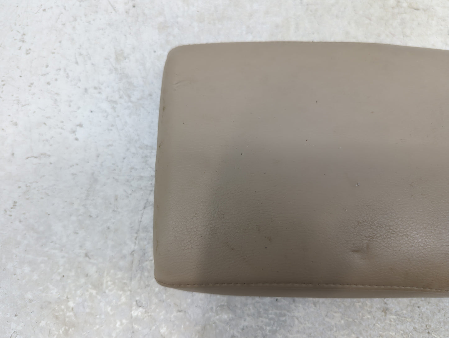 2016 Nissan Rogue Center Console Armrest Cover Lid Fits OEM Used Auto Parts - Oemusedautoparts1.com