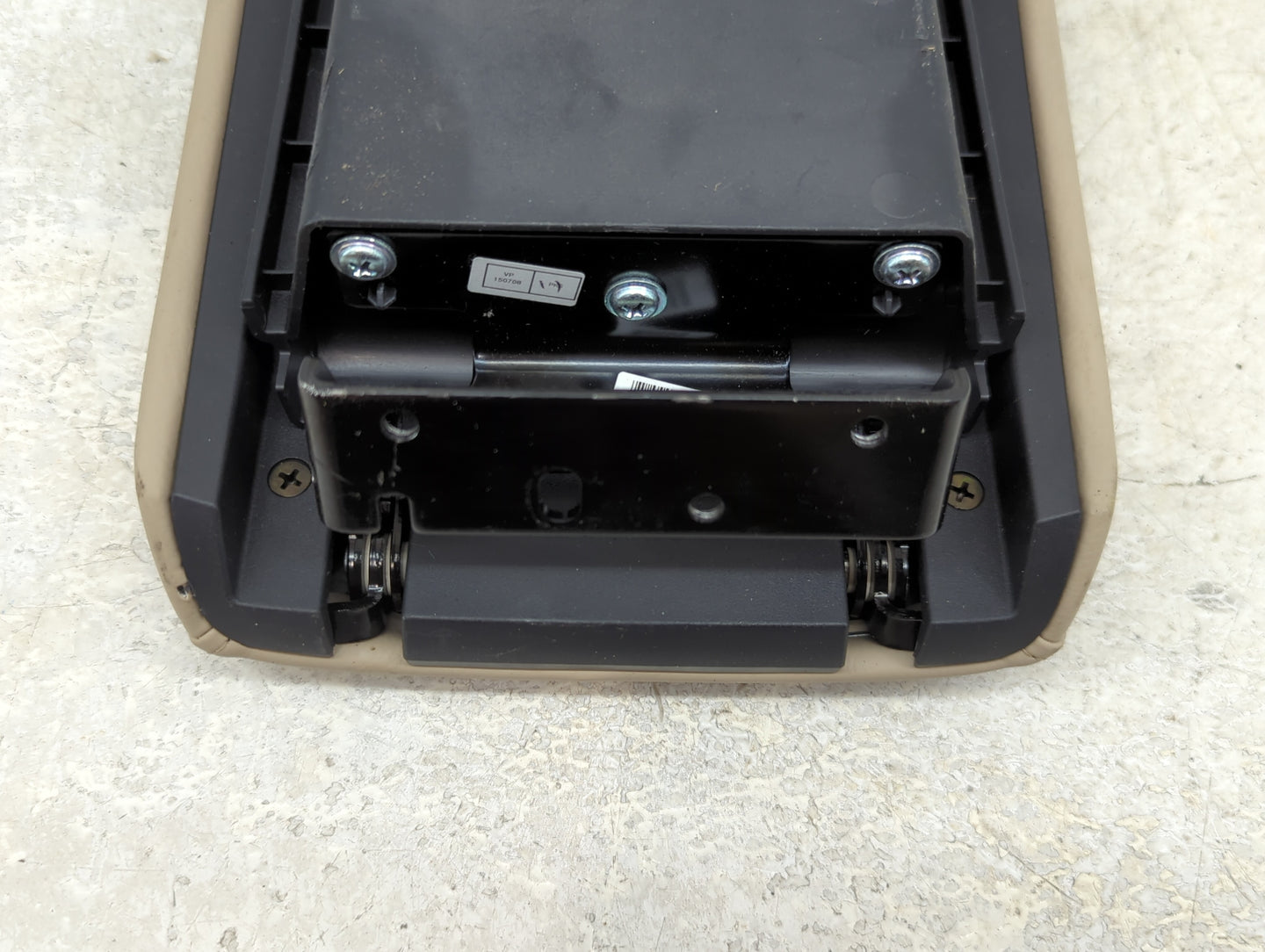 2016 Nissan Rogue Center Console Armrest Cover Lid Fits OEM Used Auto Parts - Oemusedautoparts1.com