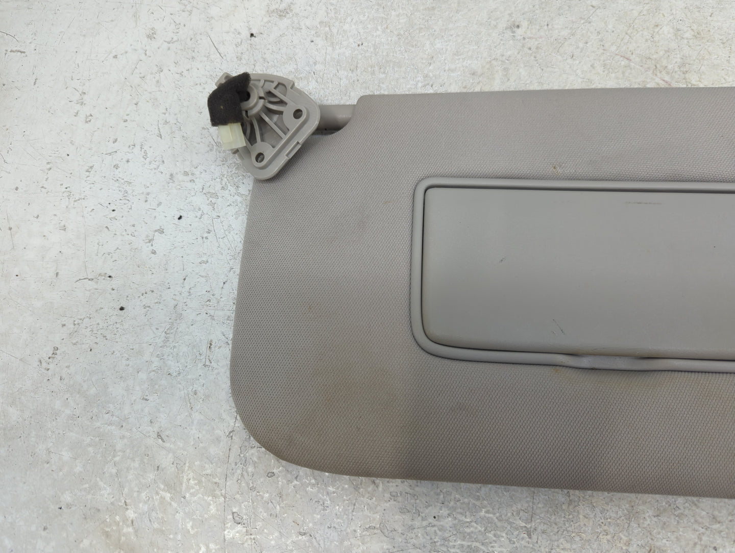 2014-2017 Nissan Rogue Sun Visor Shade Replacement Driver Left Mirror Fits Fits 2014 2015 2016 2017 OEM Used Auto Parts - Oe