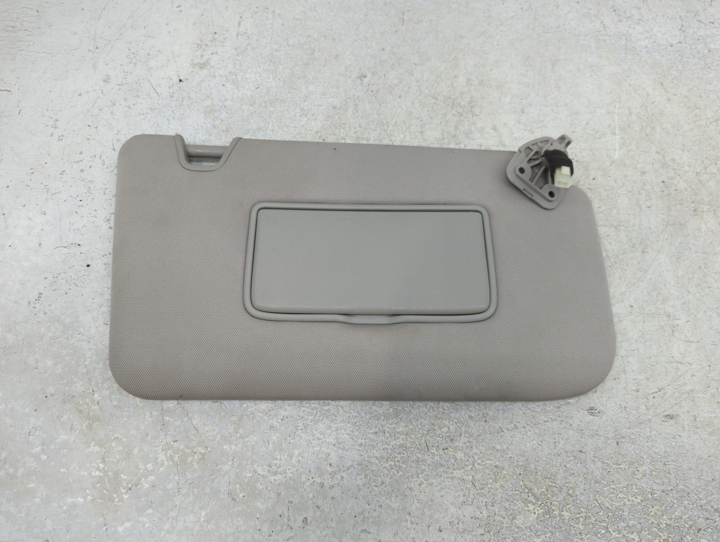 2014-2017 Nissan Rogue Sun Visor Shade Replacement Passenger Right Mirror Fits Fits 2014 2015 2016 2017 OEM Used Auto Parts 