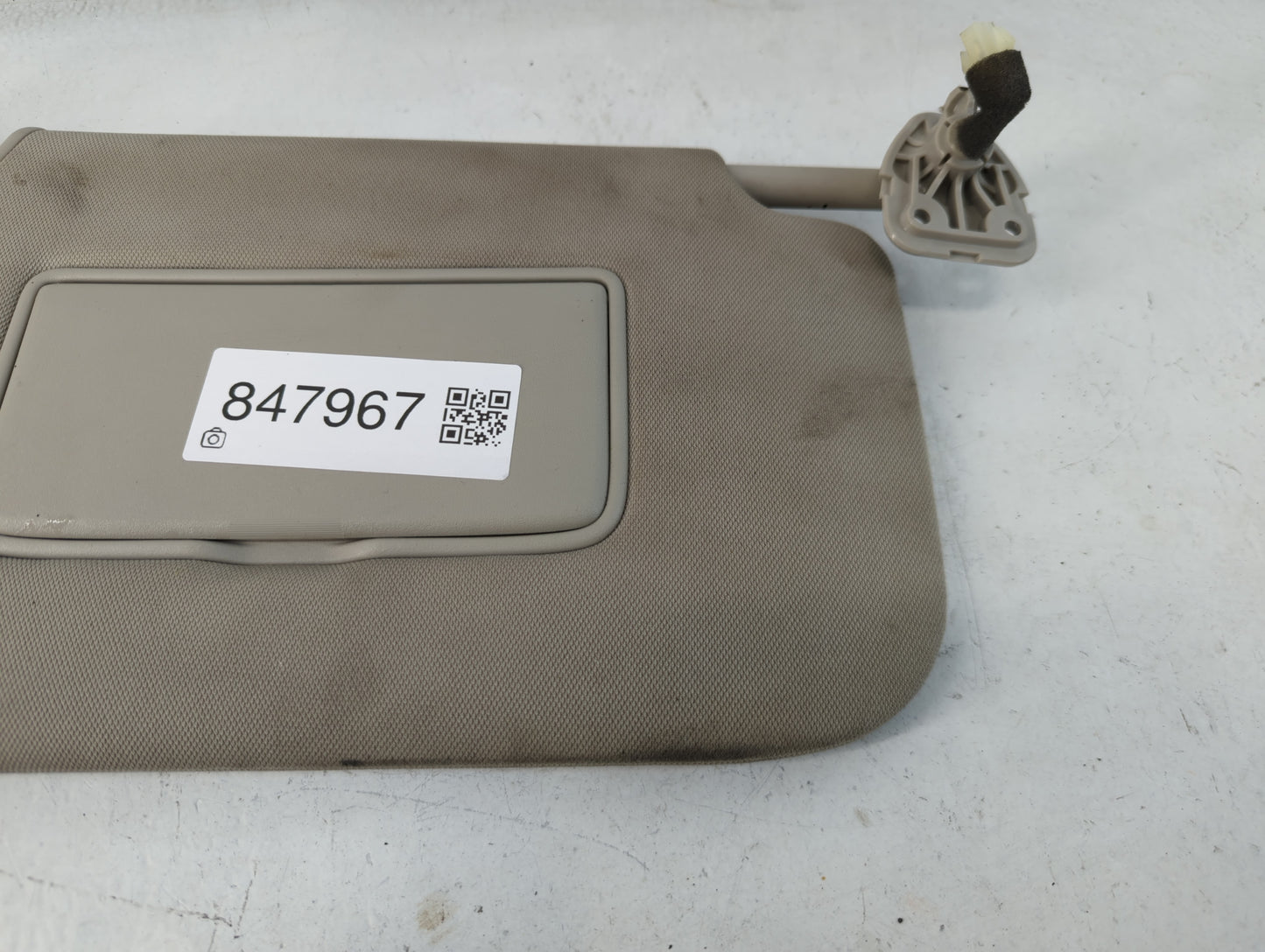 2014-2017 Nissan Rogue Sun Visor Shade Replacement Passenger Right Mirror Fits Fits 2014 2015 2016 2017 OEM Used Auto Parts 