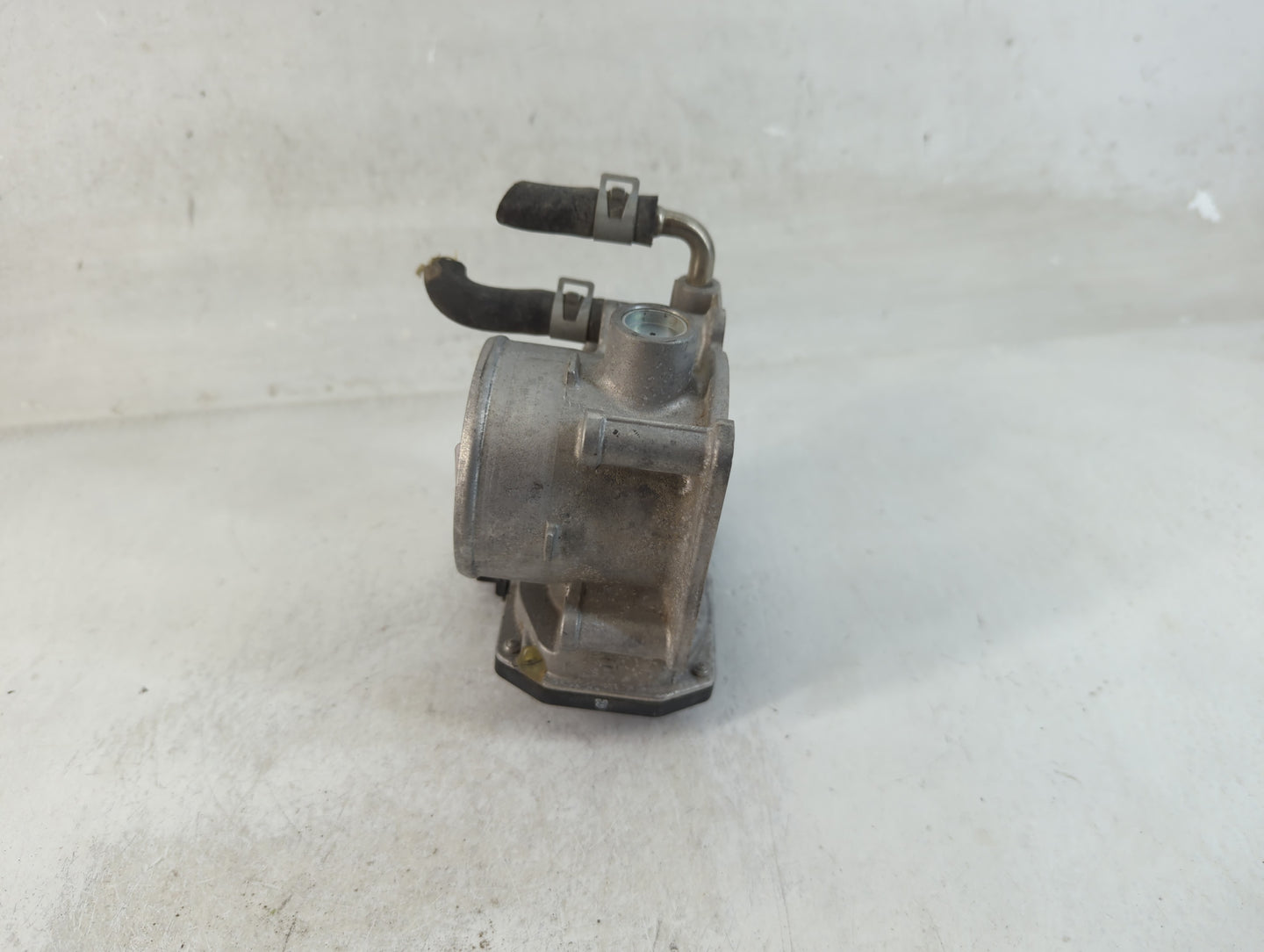 2014-2020 Nissan Rogue Throttle Body P/N:3TA60-0 Fits Fits 2013 2014 2015 2016 2017 2018 2019 2020 OEM Used Auto Parts - Oem
