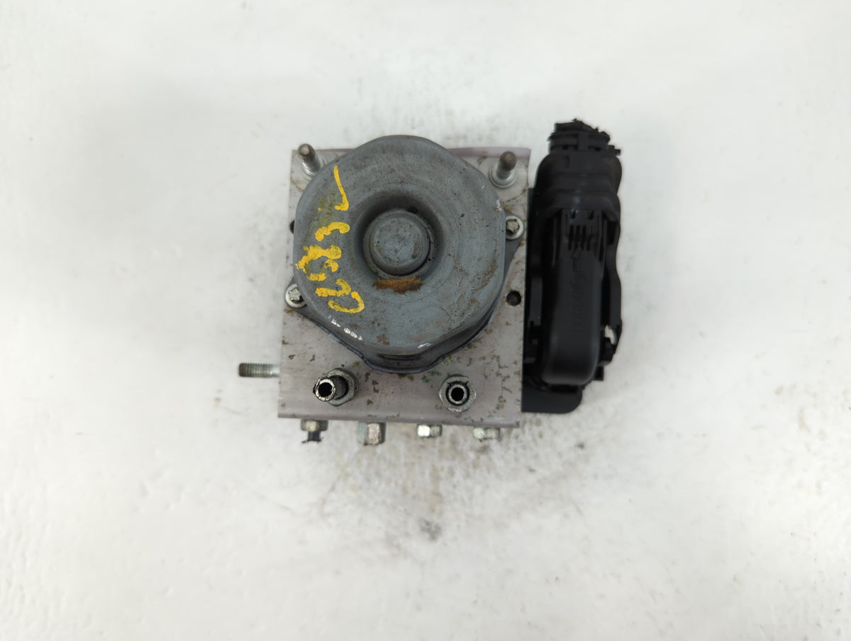 2015-2016 Nissan Rogue Anti-Lock Brake ABS Pump Module Actuator OEM P/N:47660 5HA0A Fits Fits 2015 2016 OEM Used Auto Parts 
