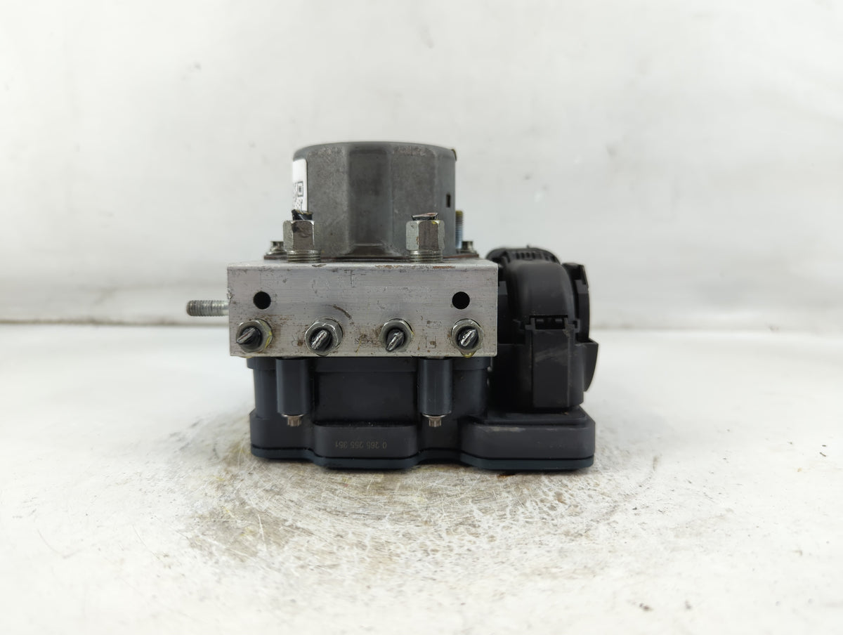 2016 Nissan Rogue Anti-Lock Brake ABS Pump Module Actuator OEM P/N:47660 9TB0A 269 620 Fits OEM Used Auto Parts - Oemusedaut