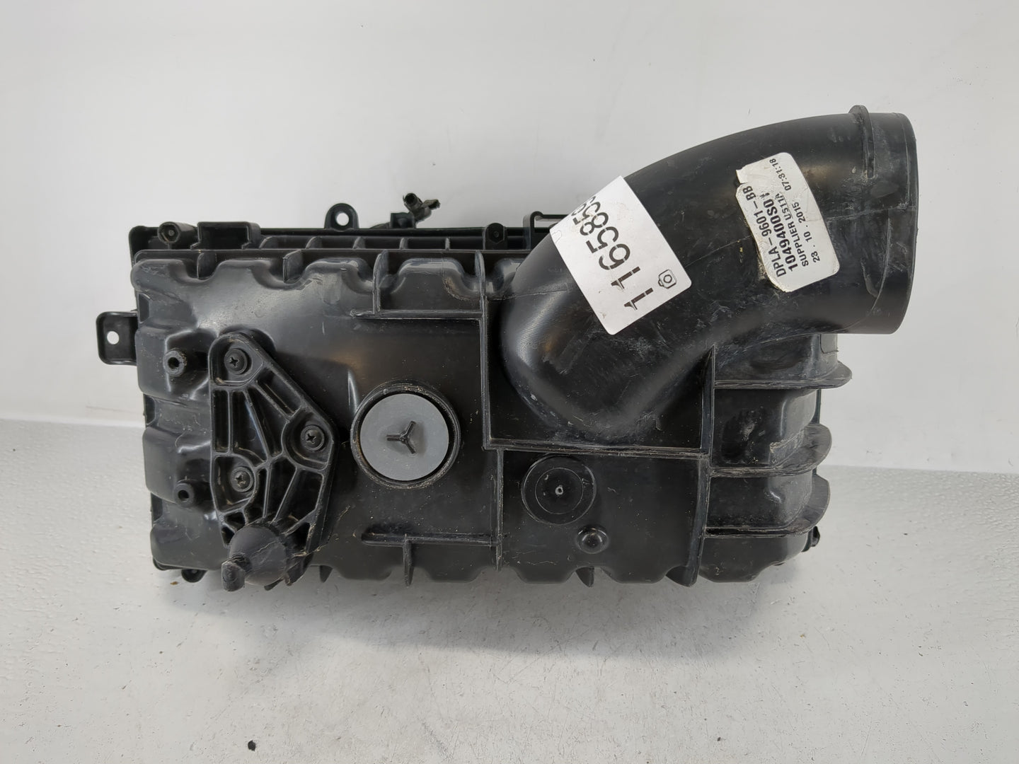 Nissan Rogue Sport Air Cleaner Intake-duct Hose Tube - Oemusedautoparts1.com